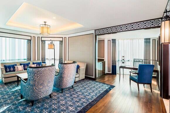 Royal Club Suite
