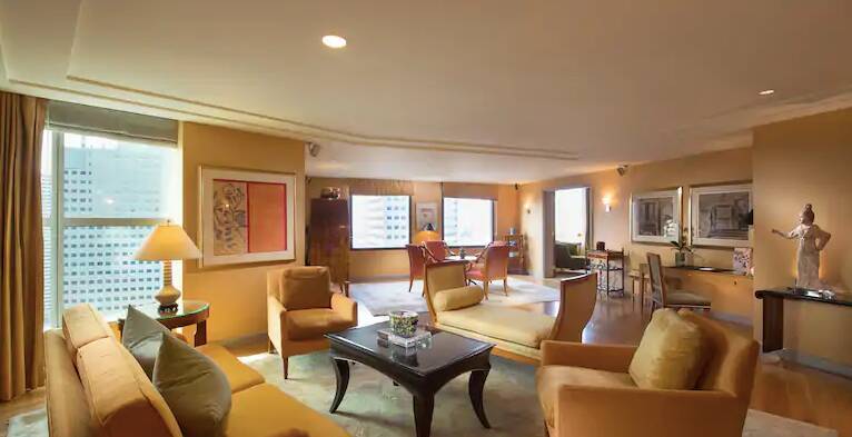 Conrad Suite