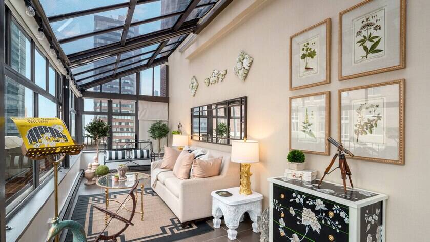 Conservatory Suite