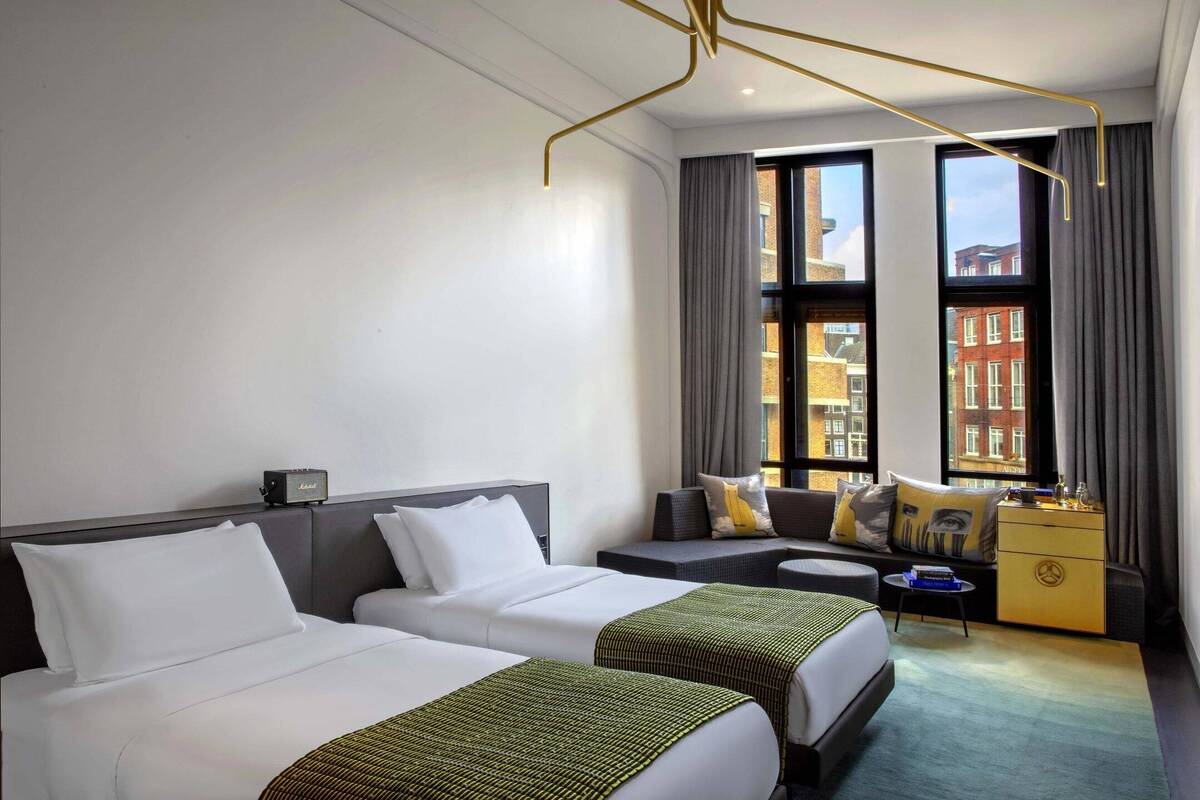 Superior Bank Twin City View Room
