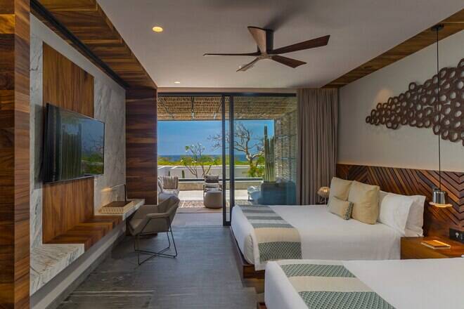 Plunge Pool 2 Bedroom Suite, 1 King, 2 Queen, Ocean view