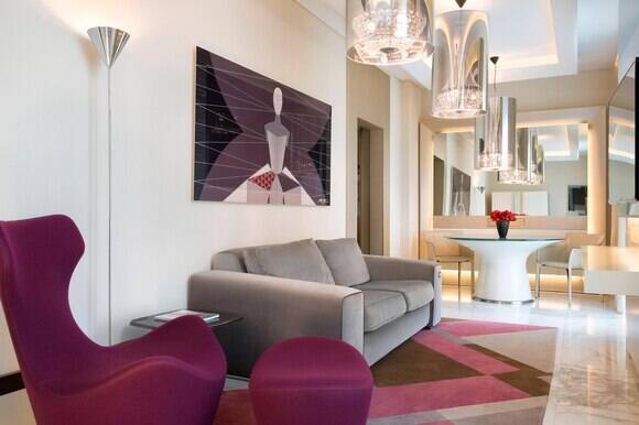 Signature Suite
