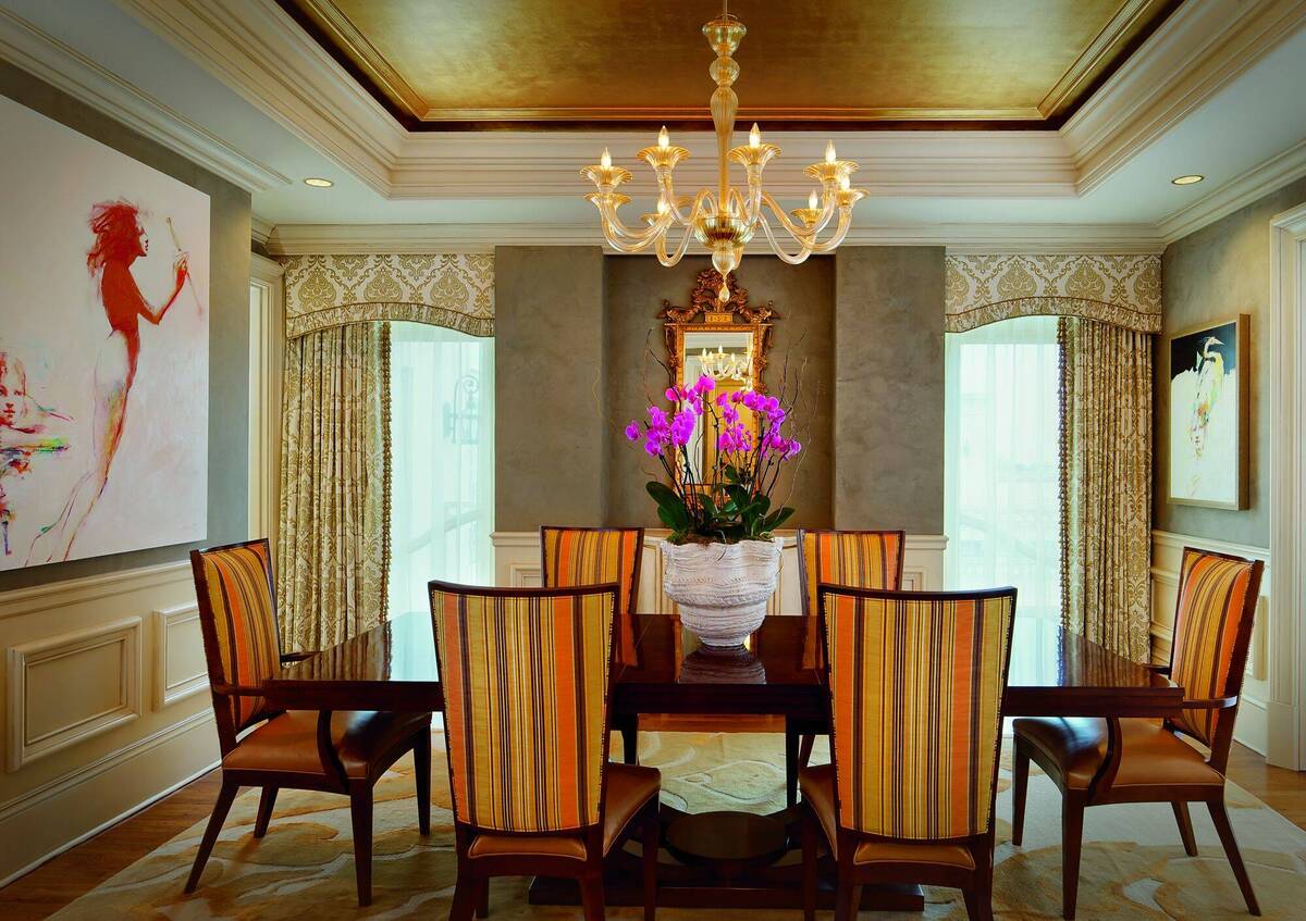 Ritz-Carlton Suite