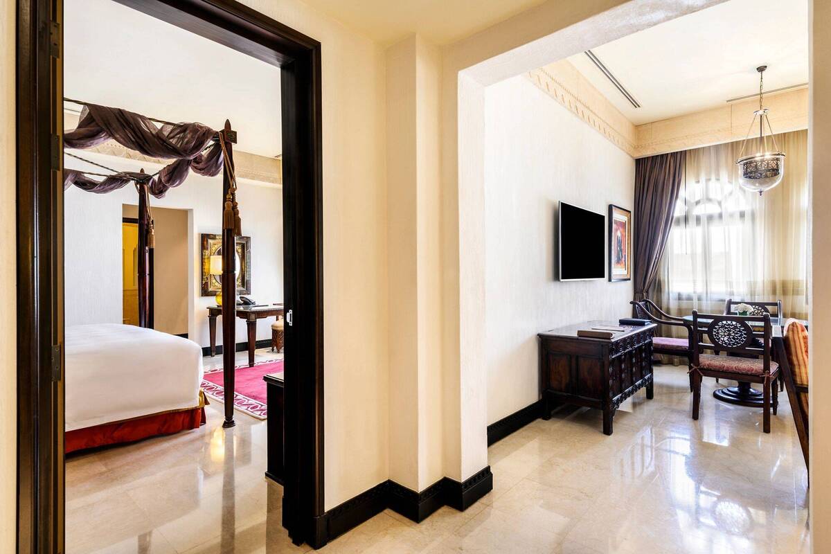 One Bedroom Suite Sea View 