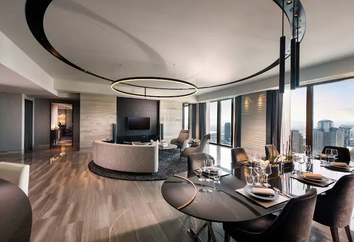 King Junior Corner Suite