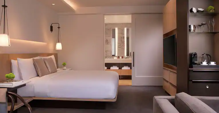 Studio Suite - One King Bed