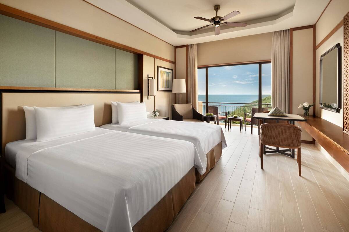 Garden Wing Deluxe Sea View Twin