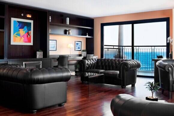  Executive Sea View Suite, Lounge Access, Top Floor