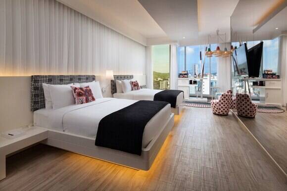 Spectacular City View Room - Two Queen Beds