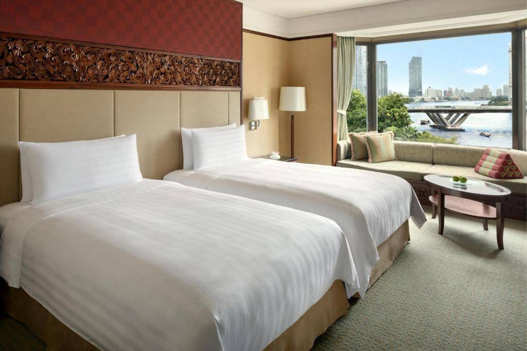 Shangri-La Wing Deluxe River View Room Twin