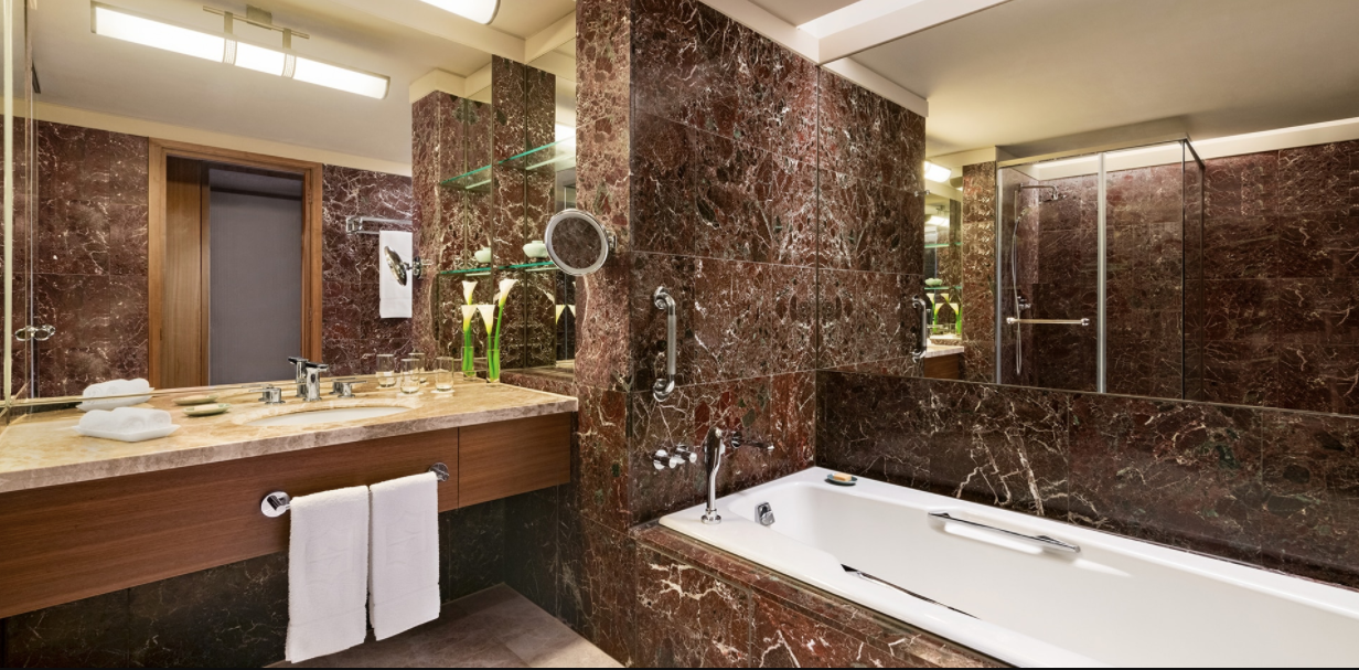 Superior King Room