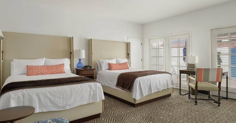 Resort Casita Two Mobility Hearing Accessible Room with Roll-In Shower