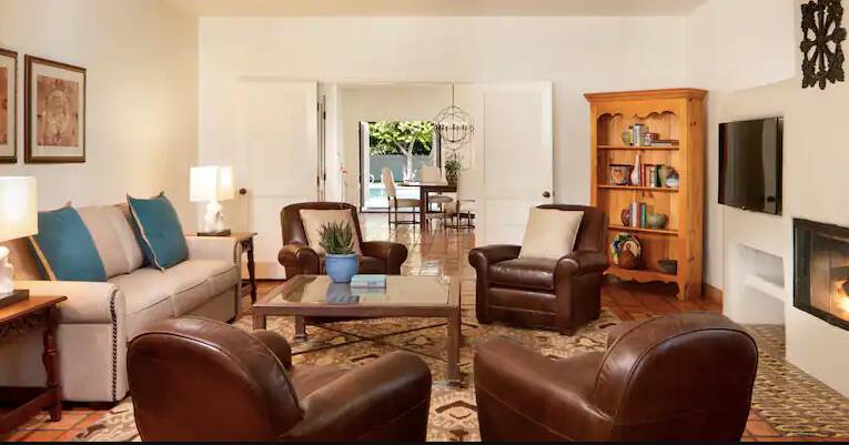Pueblo Suite