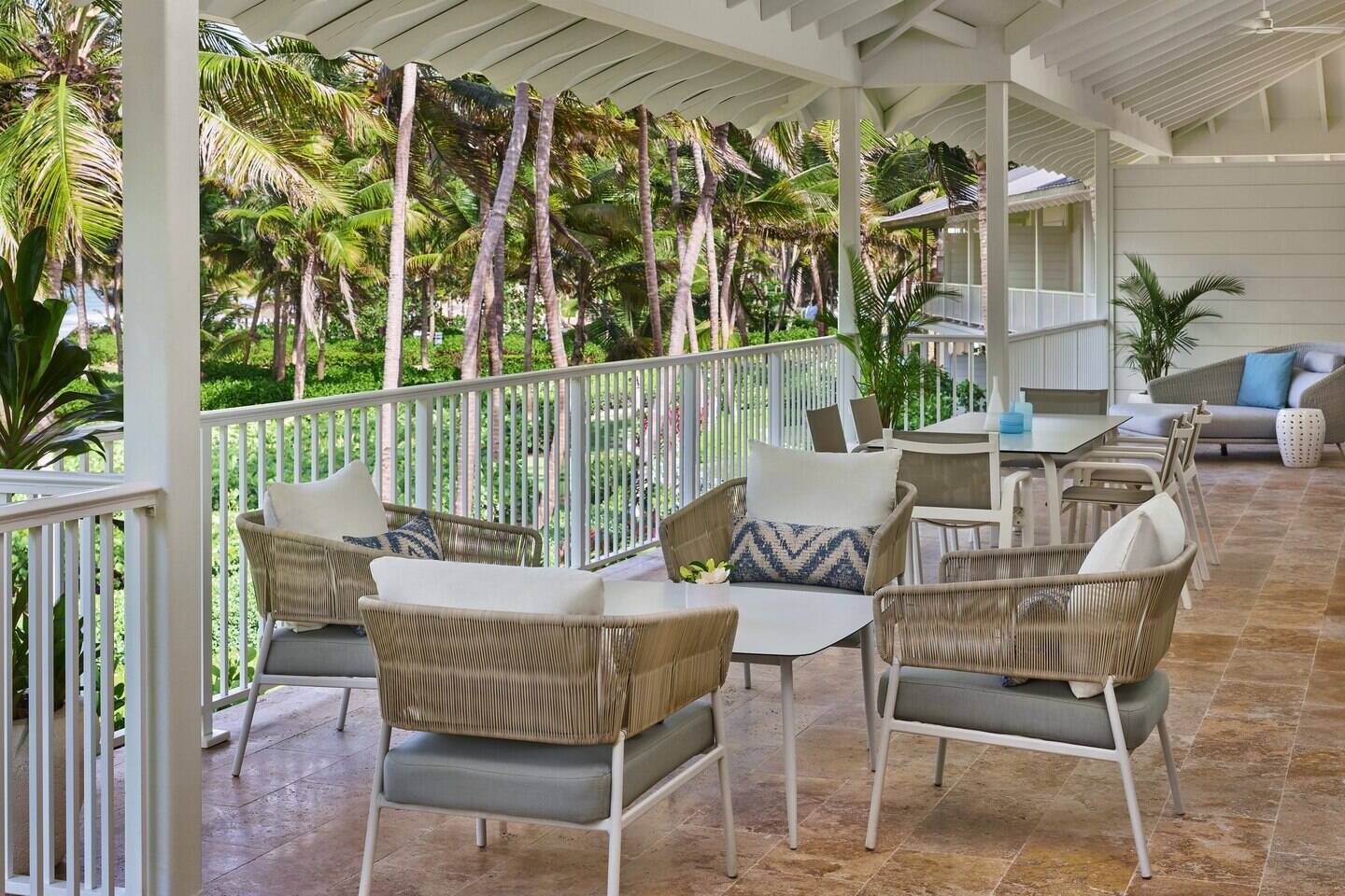 Governor Oceanfront One Bedroom Balcony Suite