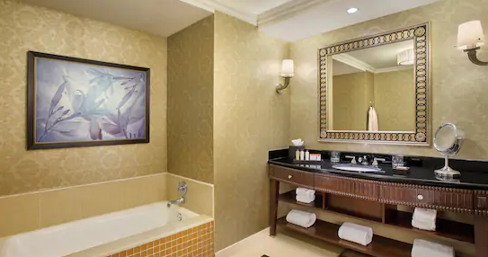 Waldorf Suite