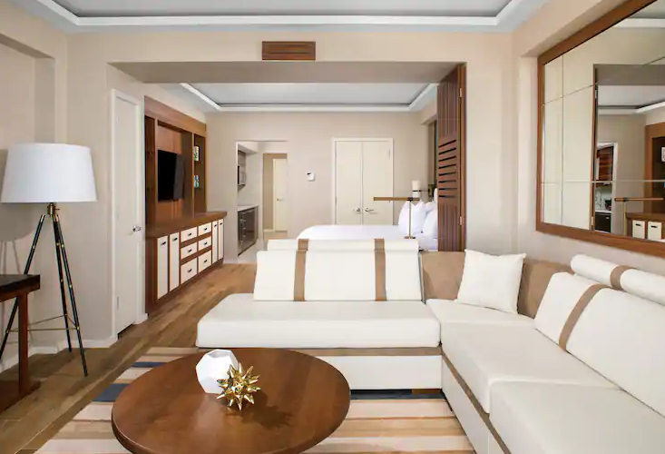 Junior Suite - Partial Ocean View Hearing Accessible Room
