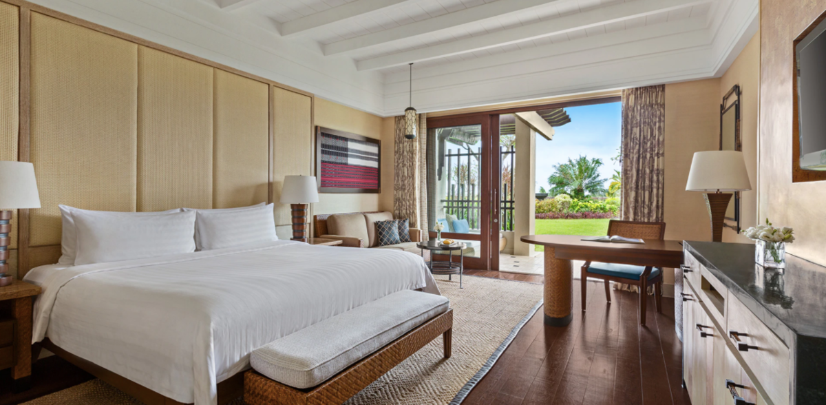 Deluxe King Room