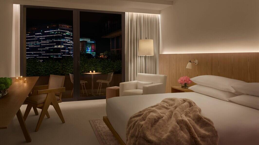 Deluxe Terrace King Room