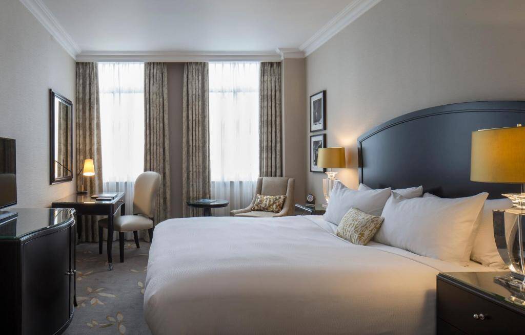Superior King Room