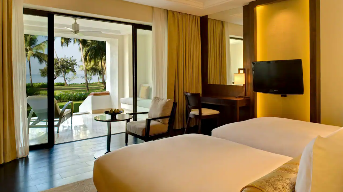 Twin Bay View Room
