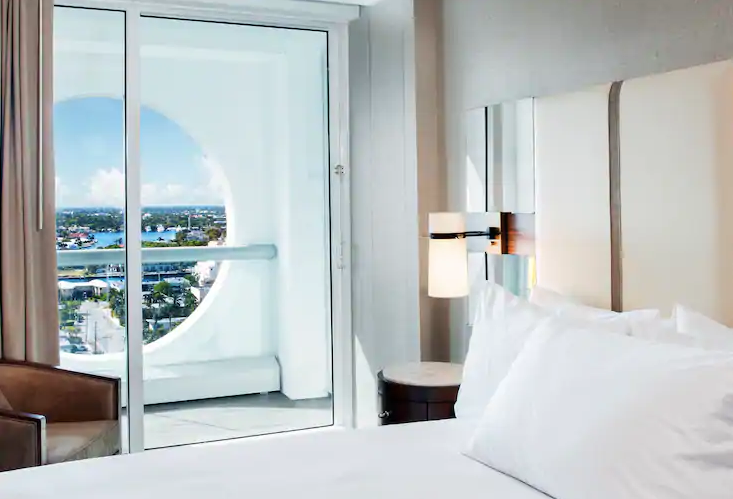 Two Bedroom Residence - Intra Ocean View Accessible Room