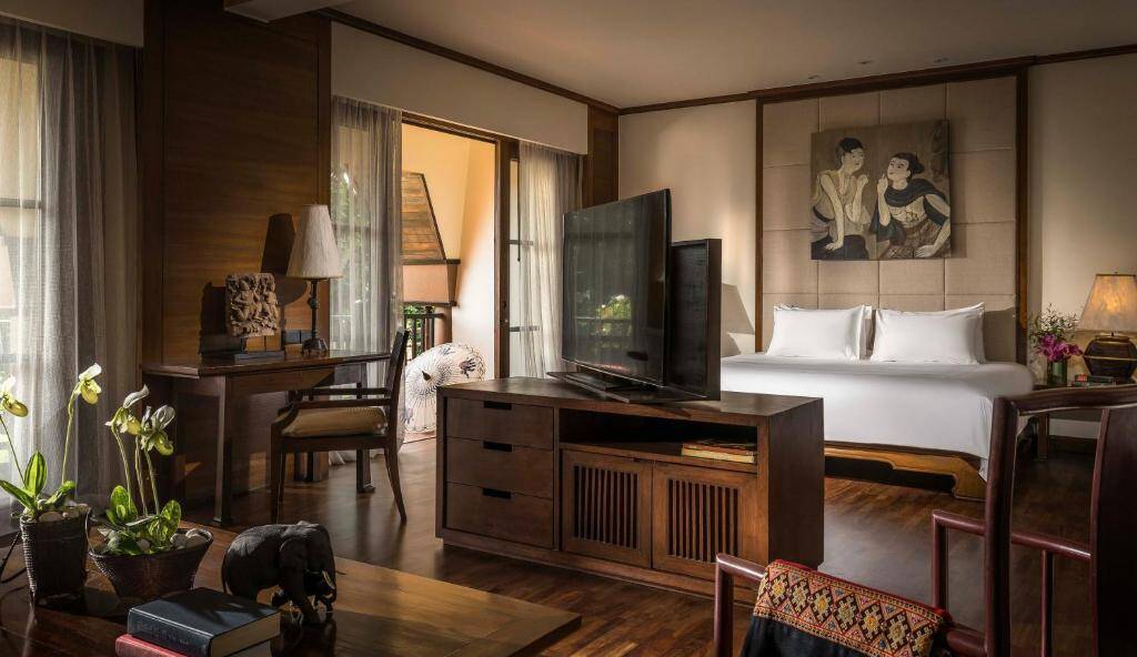 Three Country View King Suite
