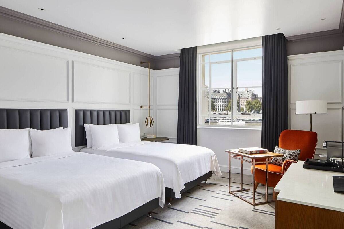 River Thames View Two Double Family Room