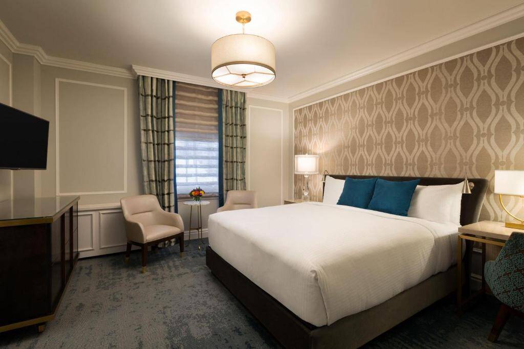 Fairmont King City View