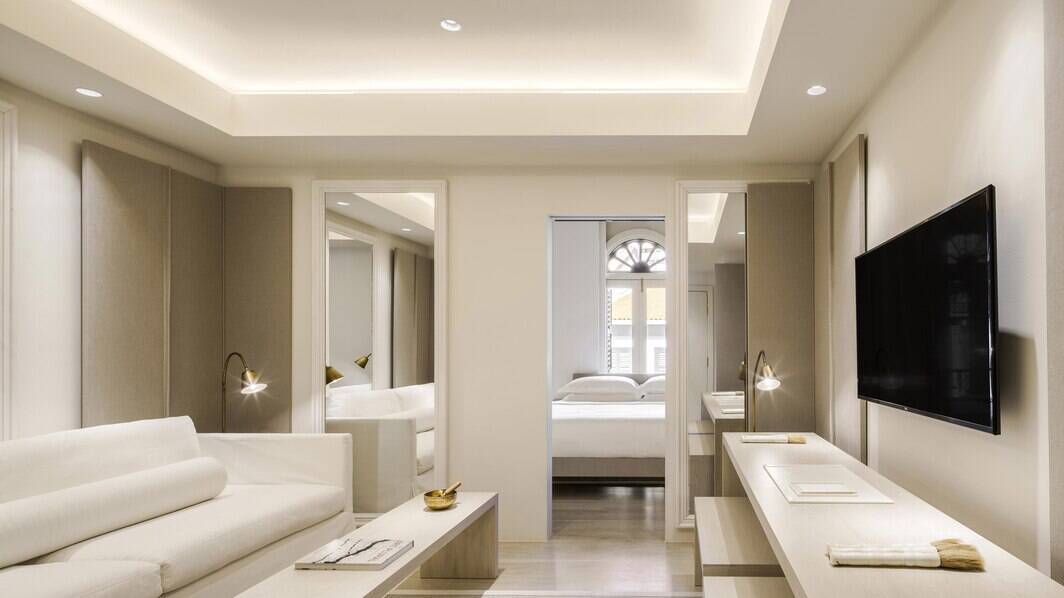 Pearl King Suite, Club Lounge Access