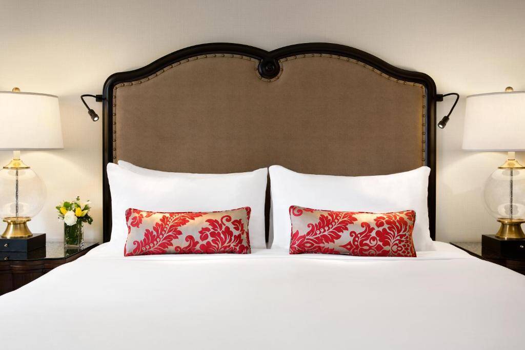 One Bedroom Suite King