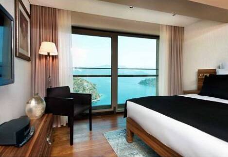 Classic Sea View Room