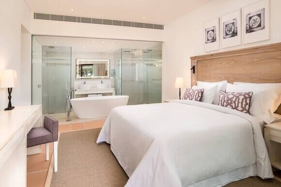 Family Three Bedroom Suite - Garden Access