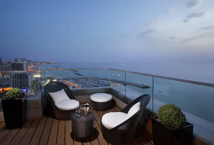 King Studio Grand Vista Room with Sea View