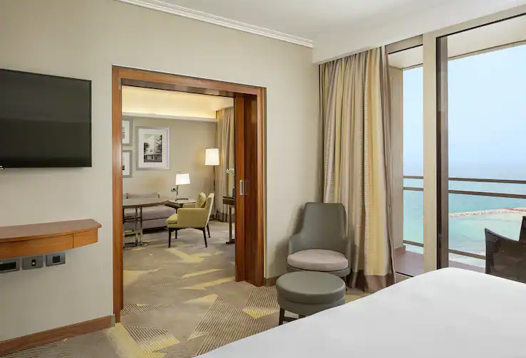 King Plaza Vista Suite with Sea View