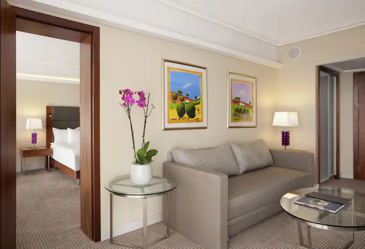 King Corner Vista Suite with Sea View