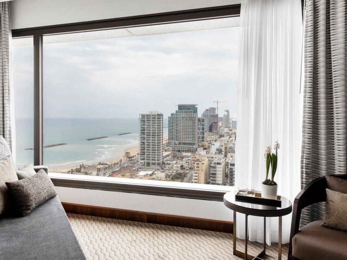 King Club Room