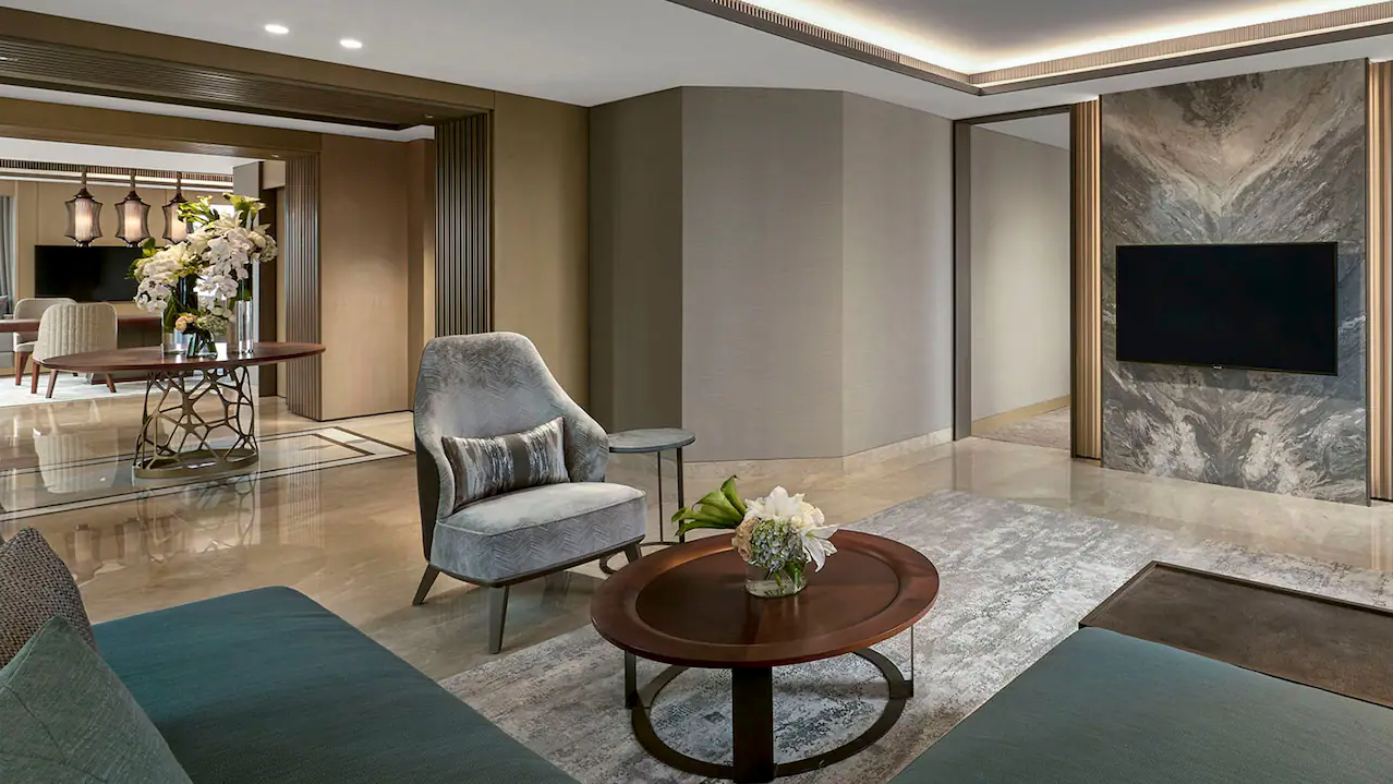 Diplomatic Suite