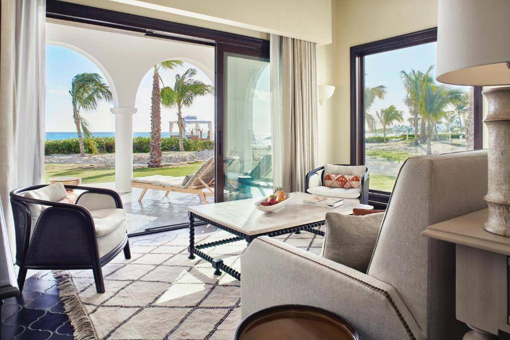 Beachfront Junior Suite King