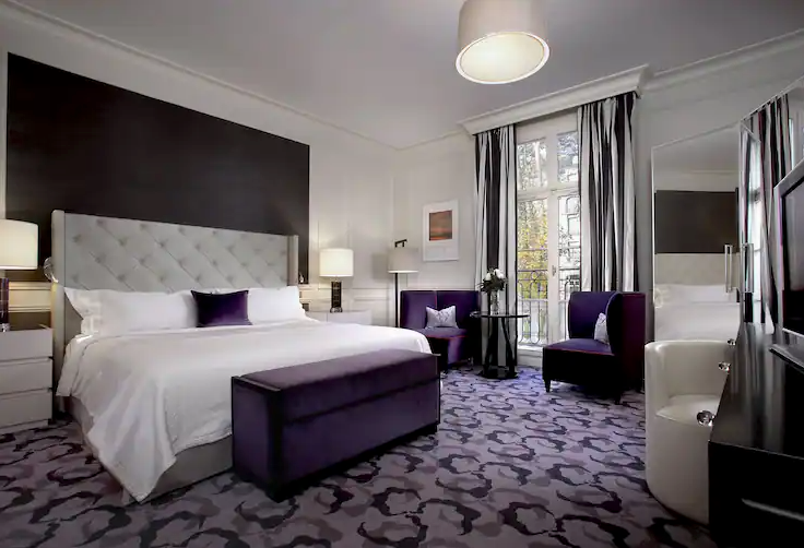 Palace King Deluxe Garden View Suite