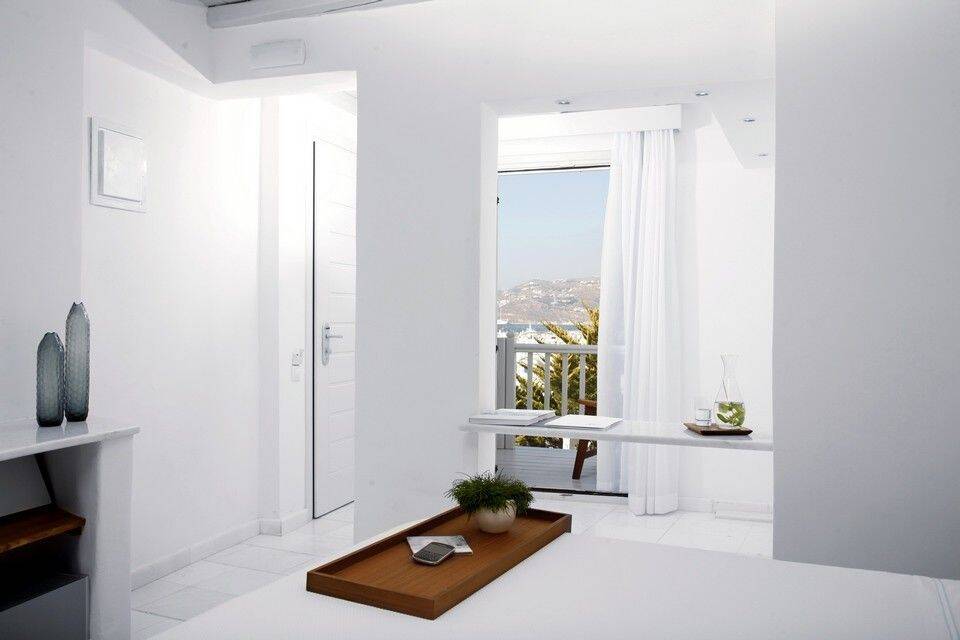 Standard Sea or Pool View Room