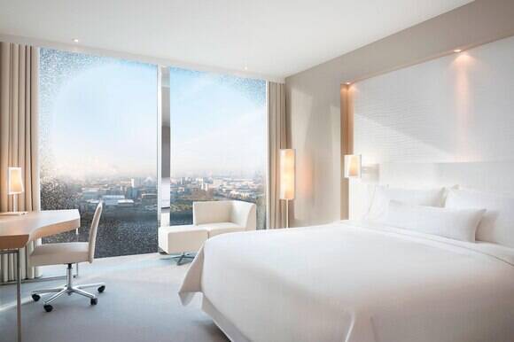 PREMIUM KING, WATER VIEW ROOM
