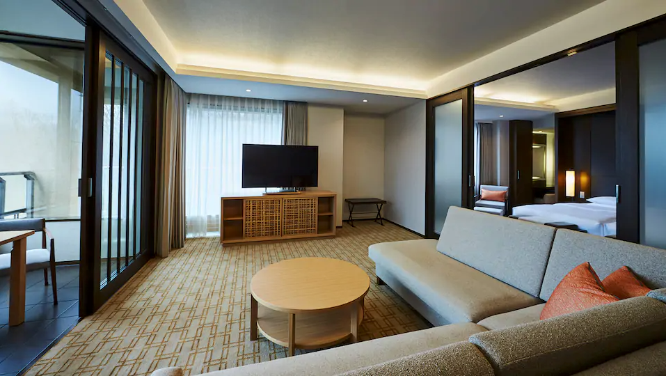Regency Executive Two Twin Suite