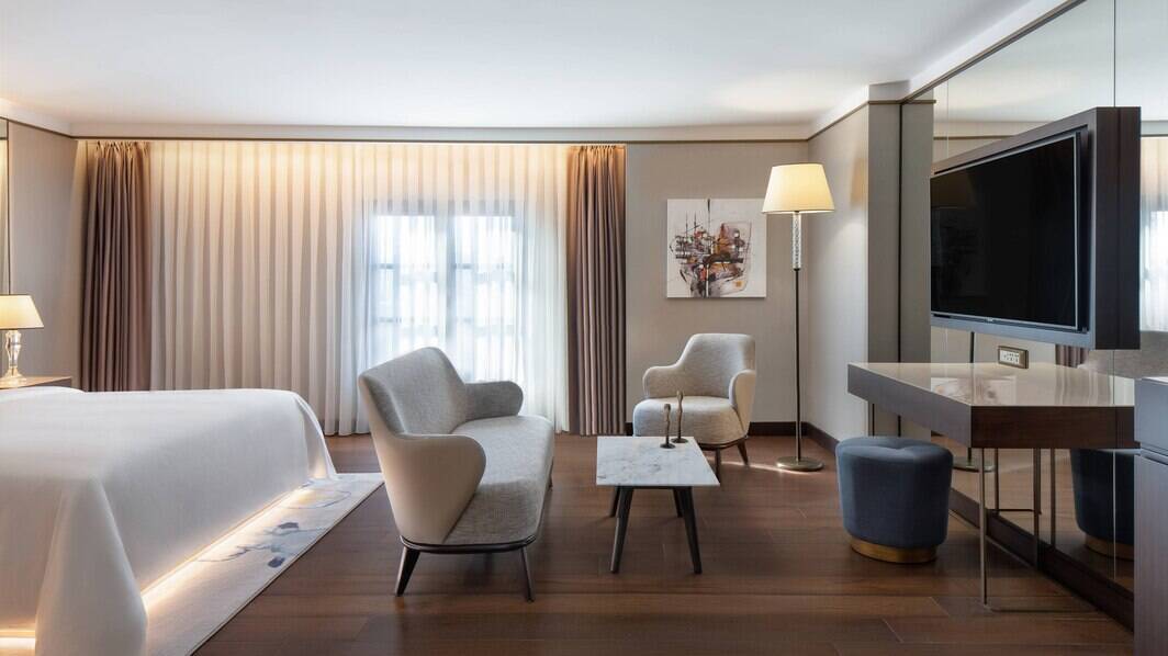Executive Partial Bosporus King