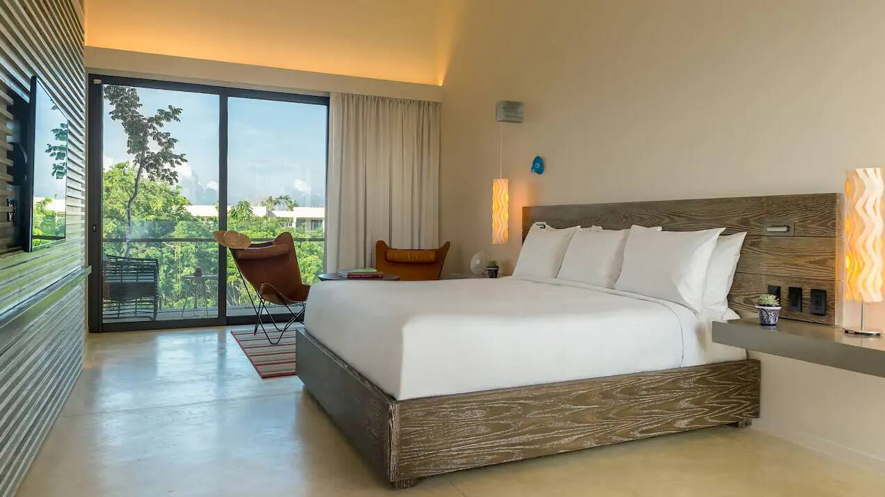 ADA Andaz Suite