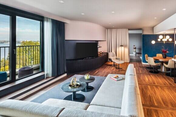 Prestige Lake Suite Alster View	
