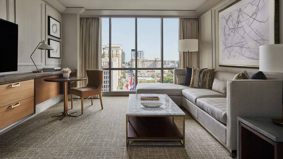 City View King Suite