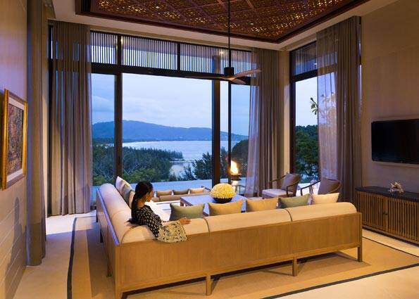 Five Bedroom Sea View Residence