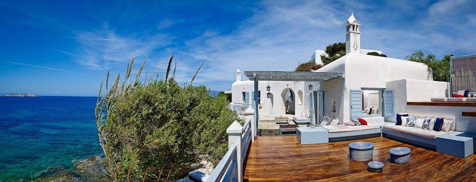 Island Suite with Private Sundeck