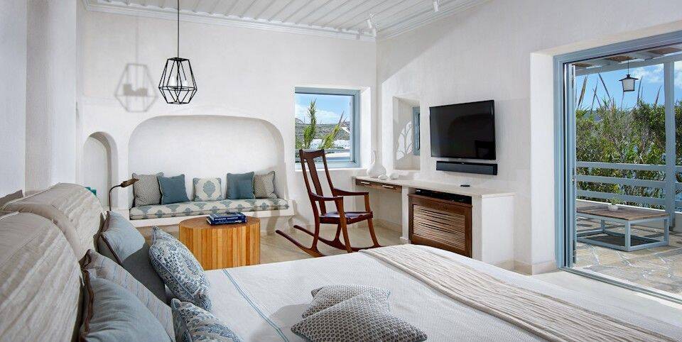 Island Suite with Private Sundeck