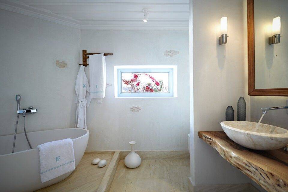 Island Suite with Private Sundeck